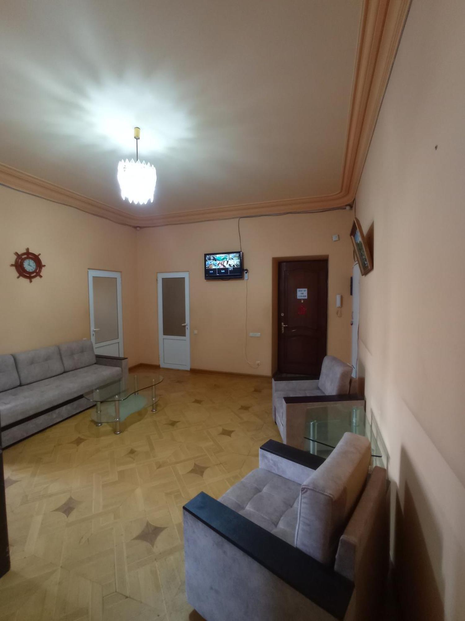 Sun City Hostel Yerevan Exterior photo