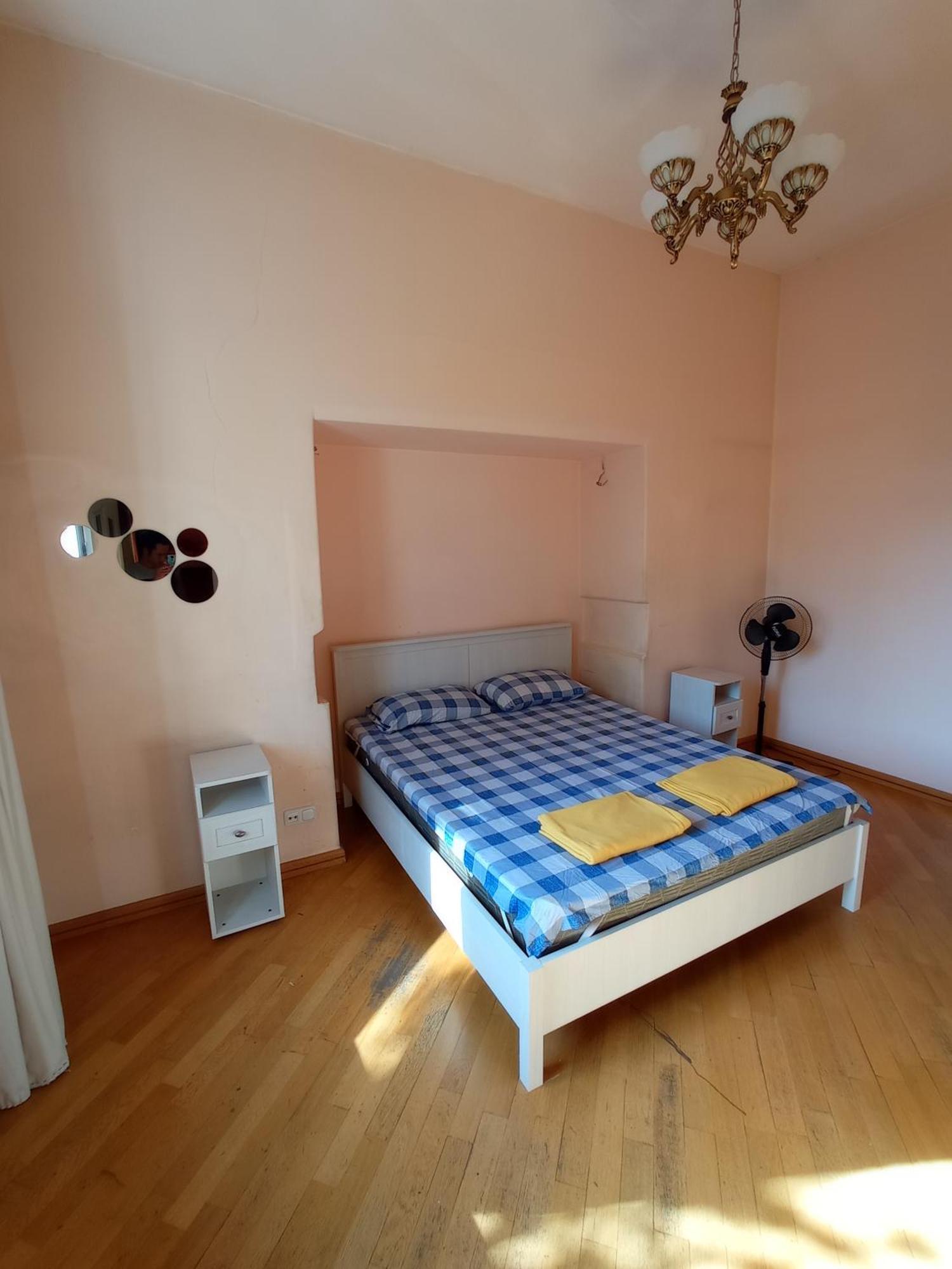 Sun City Hostel Yerevan Exterior photo